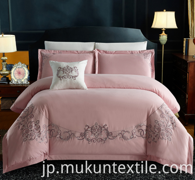  Cotton Embroidery Bedding Set